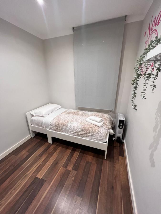 Ca La Noa Apartment Viladecans Bagian luar foto
